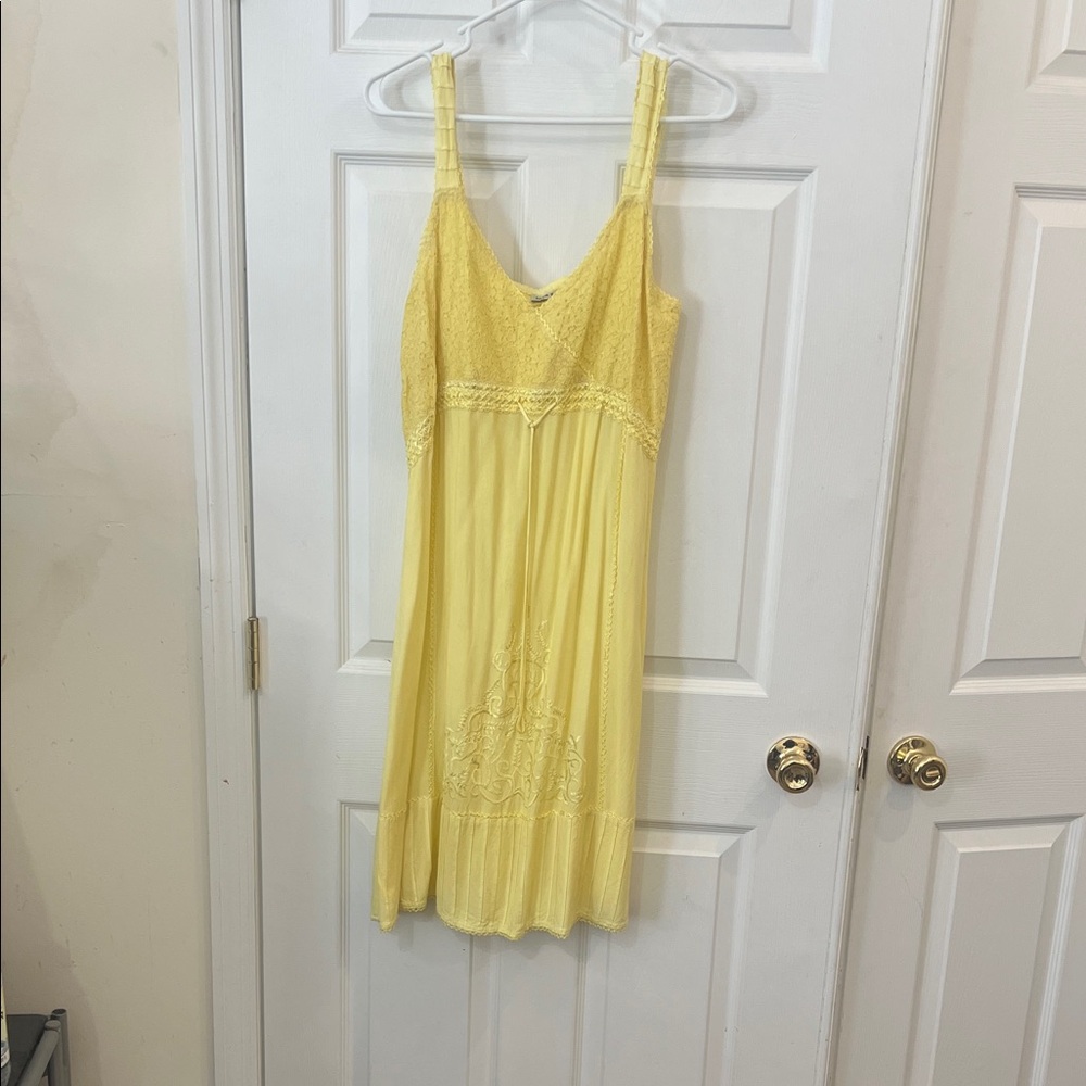 Raya Sun Yellow Midi Dress